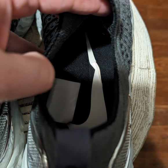 Nike React Phantom Run Flyknit 2 Iron Grey Silver US Men's 8.5 Women's 10.5 - Picture 8 of 10